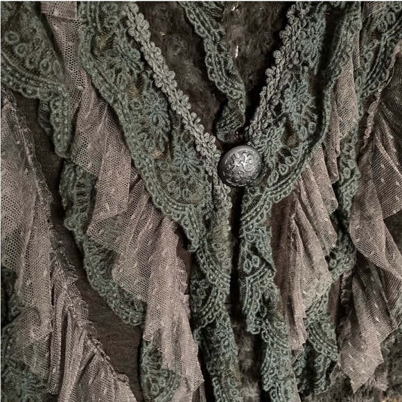 Pretty Angel Sweater - Picture 3 of 5